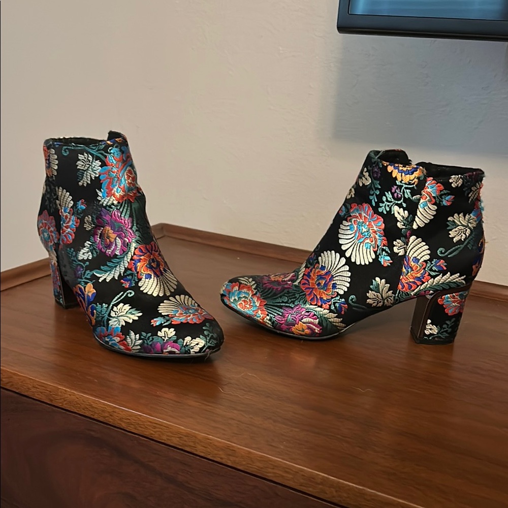 Floral Embroidered Ankle Boots - Black Multicolor